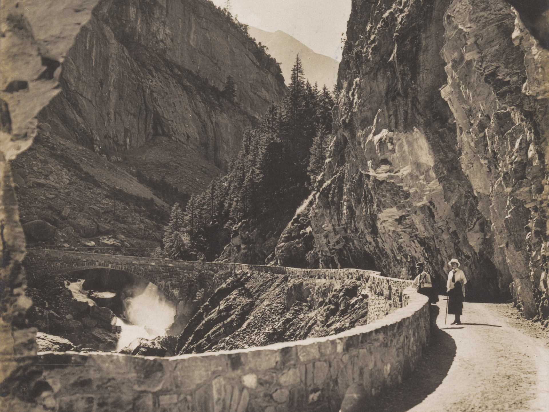 Klus, neue Gasternstrasse, ca. 1910 (Foto: ETH-Bibliothek Zürich, Bildarchiv)